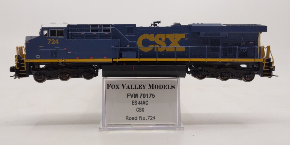 Fox Valley Models 70175 N CSX ES44AC Diesel Locomotive #724