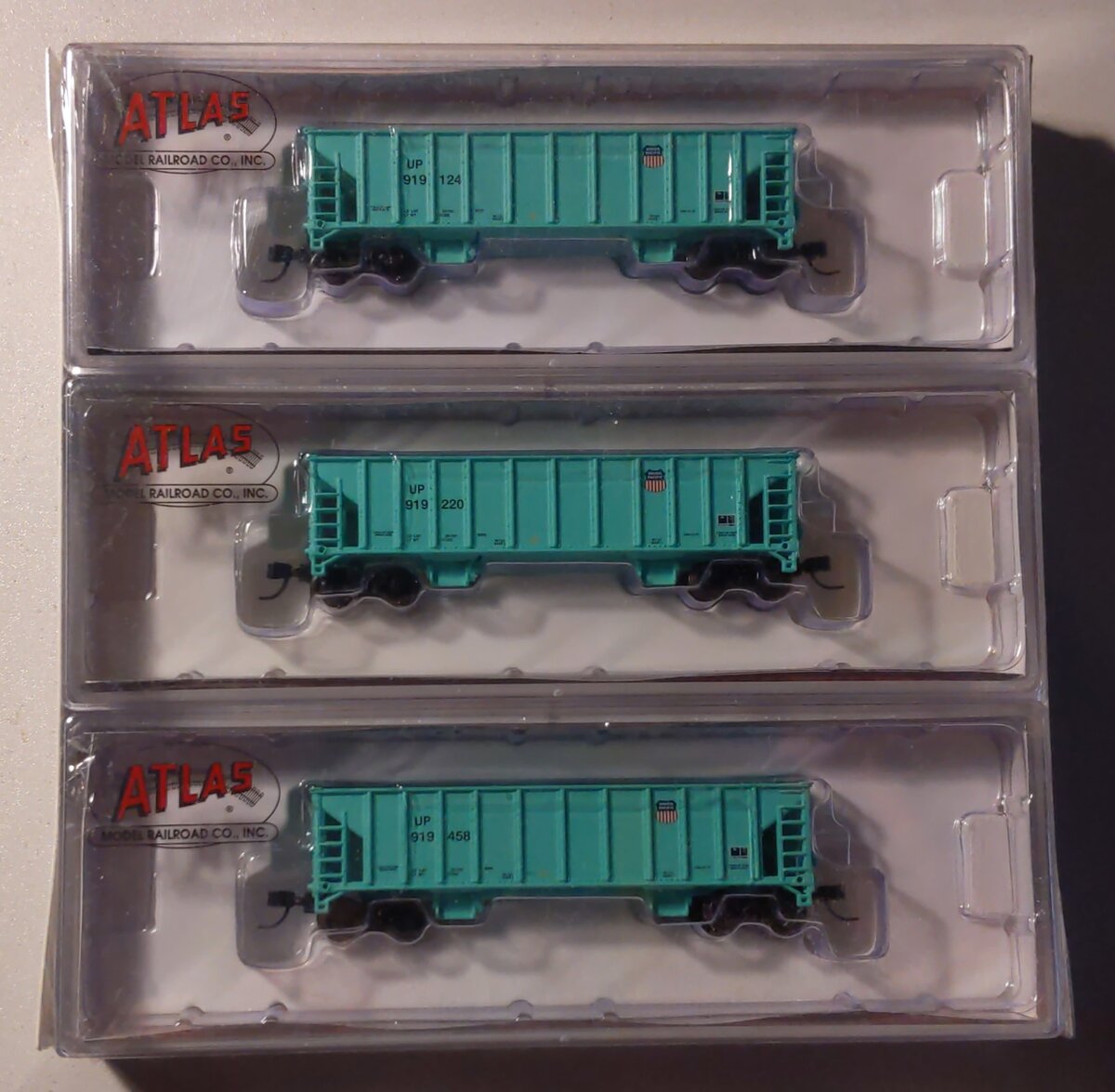 Atlas 50004849 N Union Pacific 41' Ballast Hopper (Pack of 3)