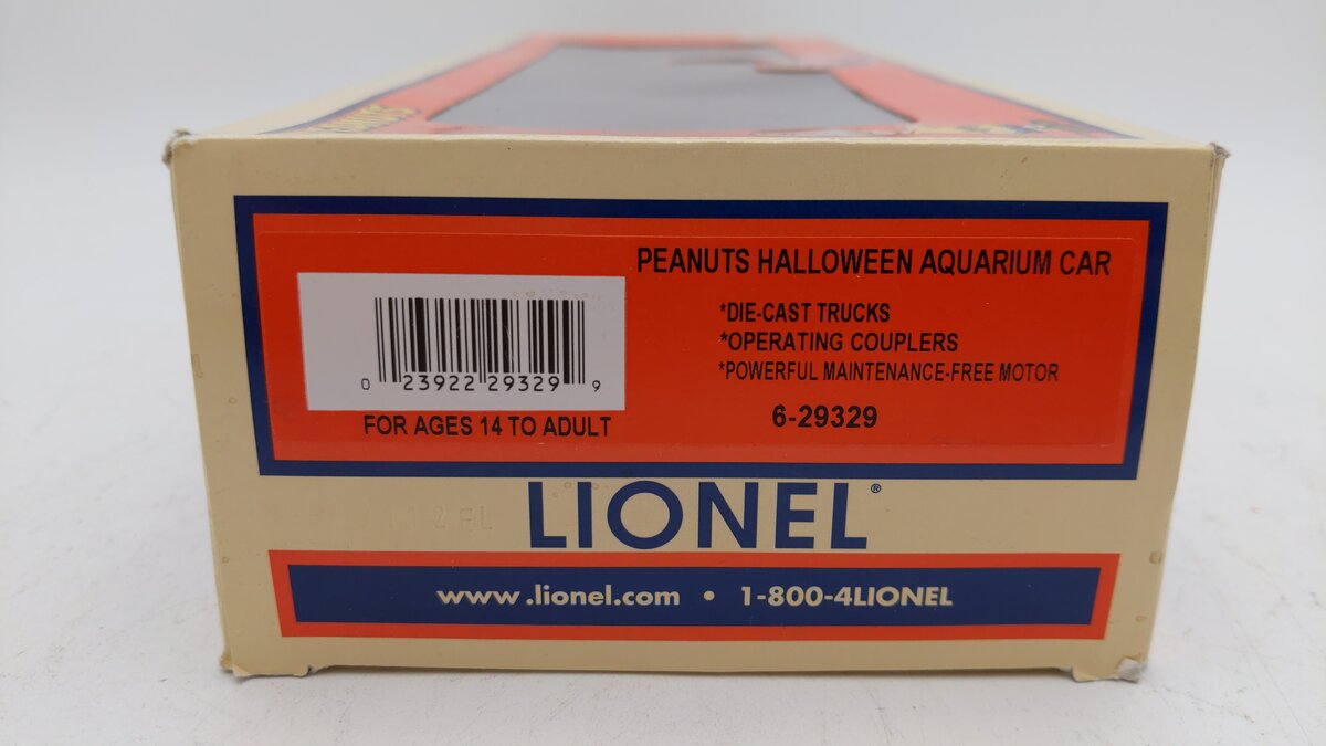 Lionel 6-29329 O Gauge Halloween Peanuts Aquarium Car LN/Box