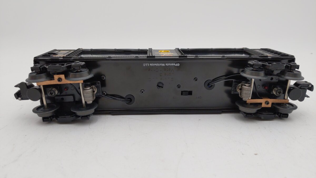 Lionel 6-29329 O Gauge Halloween Peanuts Aquarium Car LN/Box