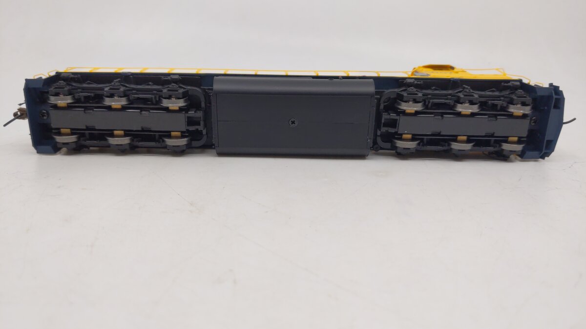 Athearn G86084 HO Santa Fe SD45-2 Diesel Locomotive #5687