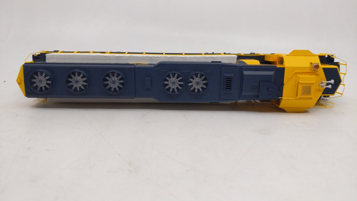 Athearn G86084 HO Santa Fe SD45-2 Diesel Locomotive #5687