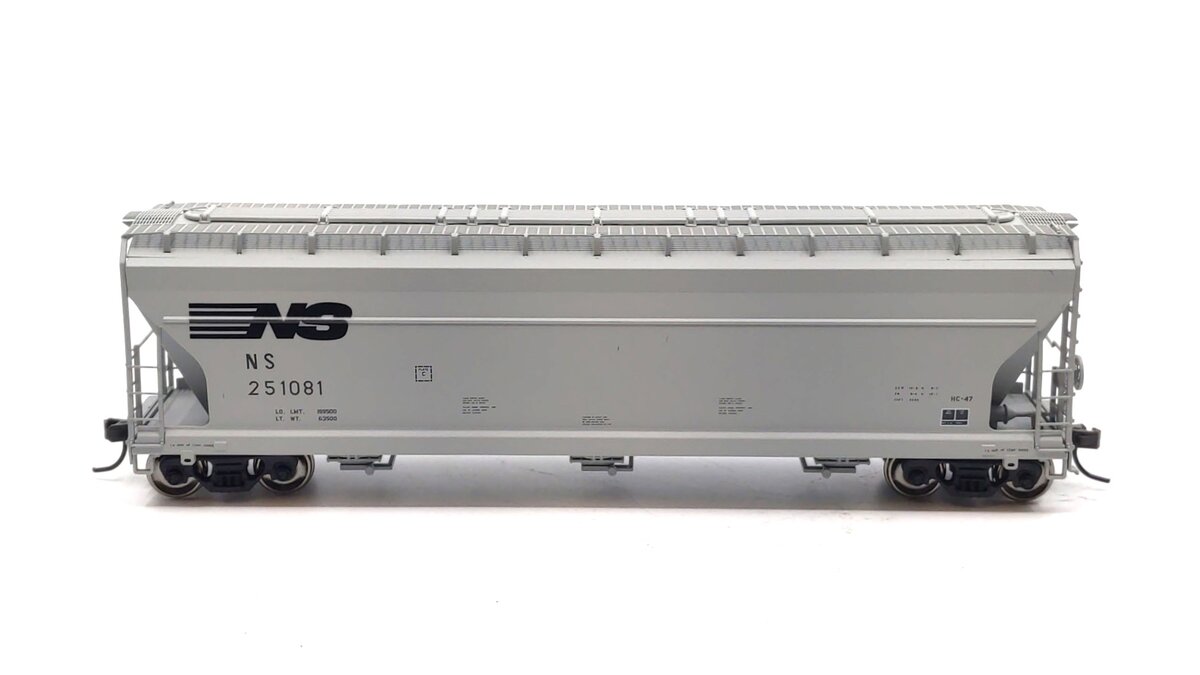 Atlas 20000638 HO Norfolk Southern ACF 4650 Centerflow Hopper #251081