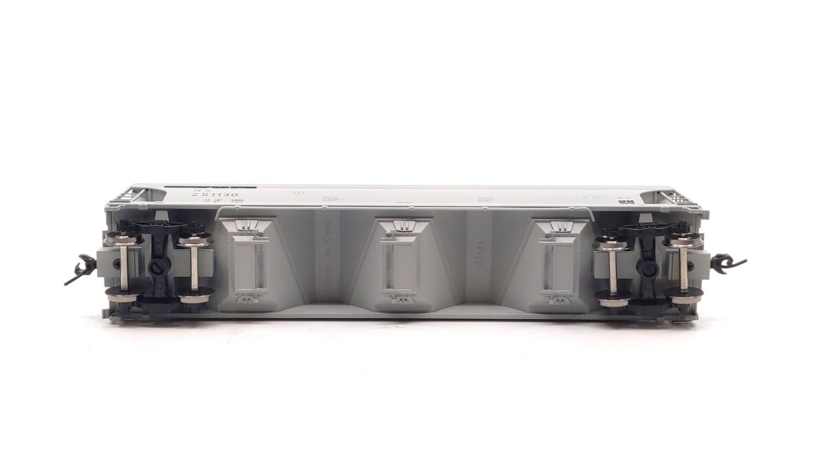 Atlas 20000639 HO Norfolk Southern ACF 4650 Centerflow Hopper #251130