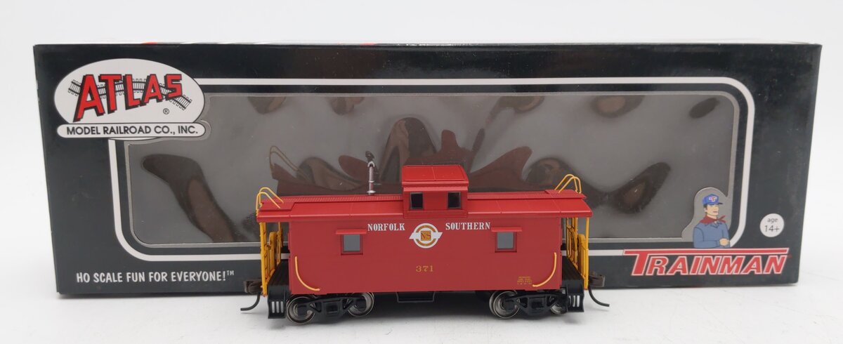 Atlas 11359 HO Scale Norfolk Southern Railway Cupola Caboose #371