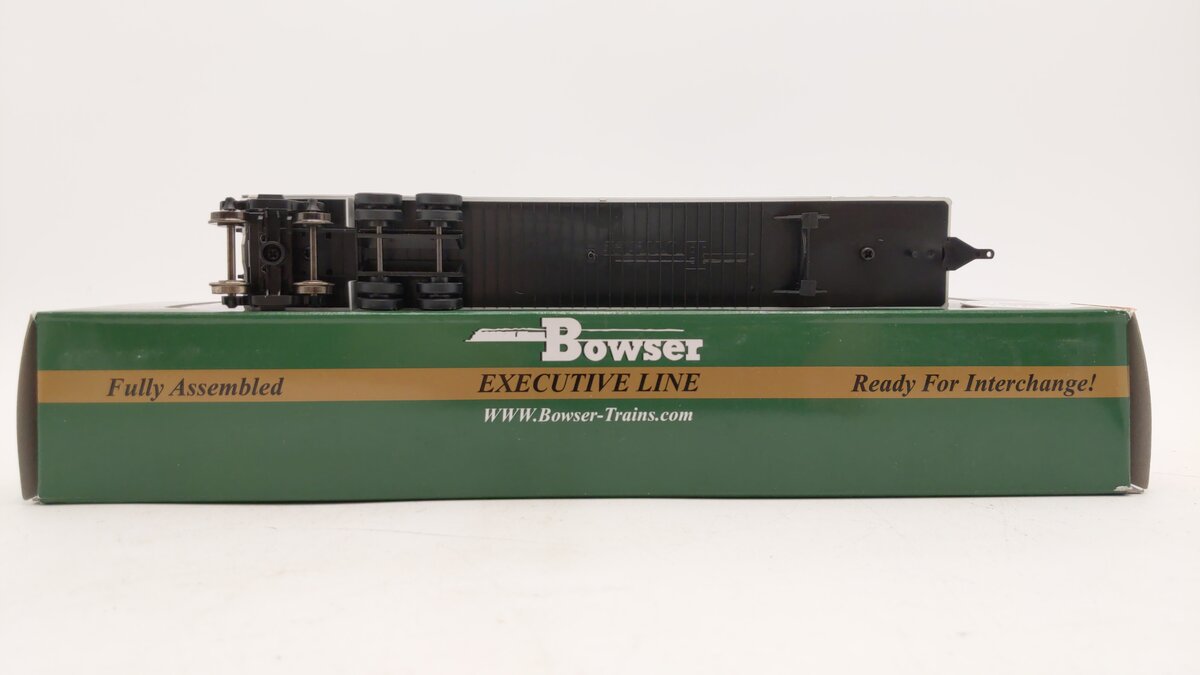 Bowser 40817 HO Scale Norfolk Southern/Conrail 53' Plate-Wall Roadrailer #461847