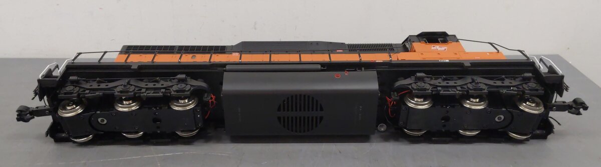 USA Trains 22312 G Milwaukee Road SD40-2 Powered Diesel Locomotive #197 EX/Box