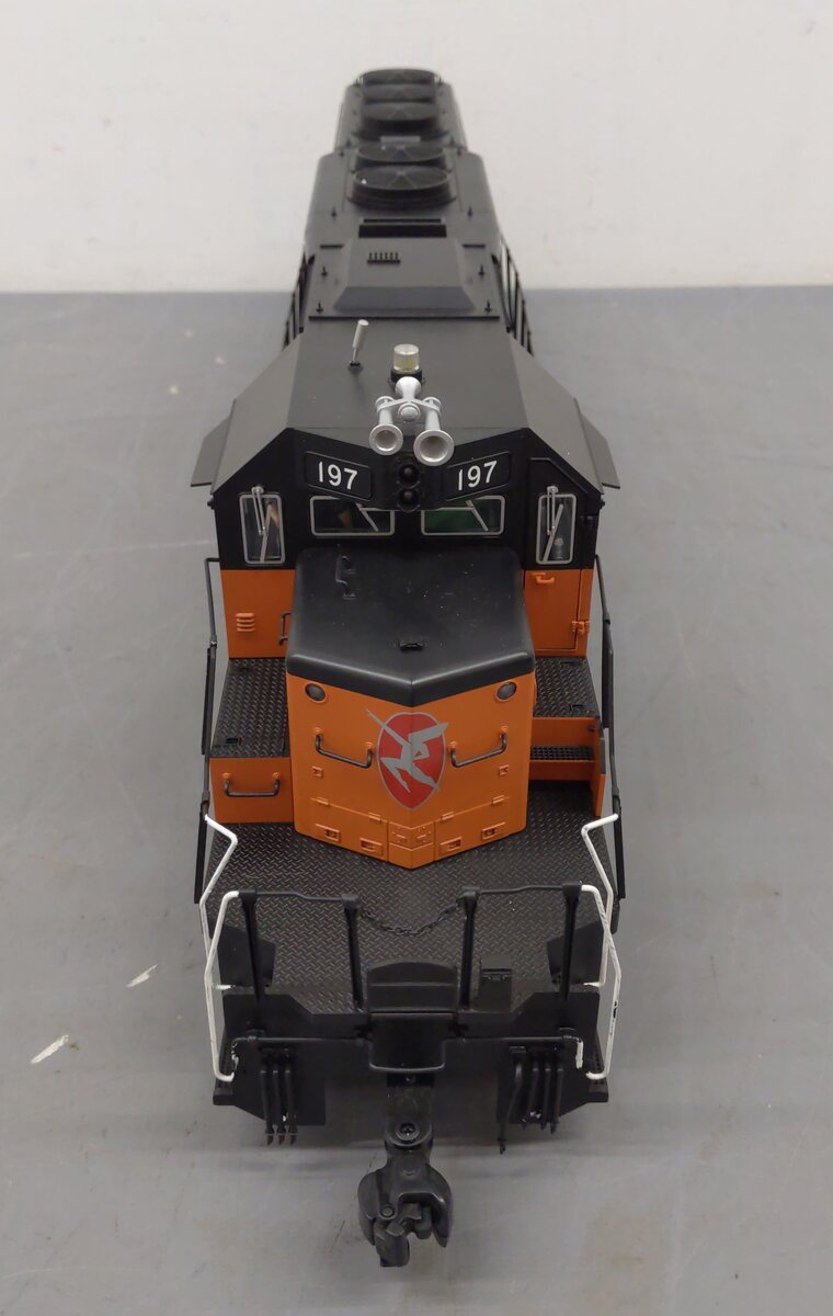 USA Trains 22312 G Milwaukee Road SD40-2 Powered Diesel Locomotive #197 EX/Box
