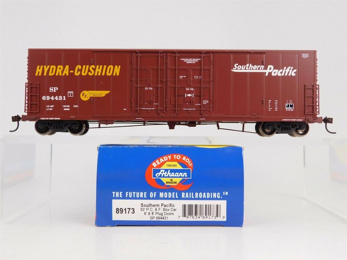 Athearn 89173 HO Scale SP PC&F Plug Door 50' Boxcar #694431