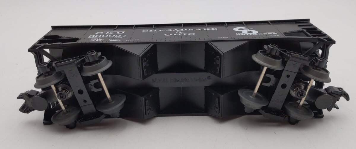 MTH 20-97416 O Gauge Chesapeake & Ohio 2-Bay Hopper w/Coal Load EX/Box