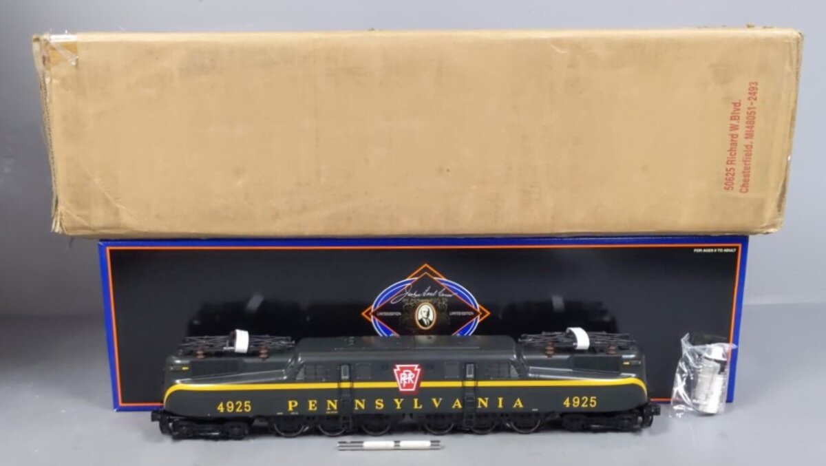 Lionel 6-18372 O Gauge Pennsylvania GG-1 Electric Locomotive #4925 LN/Box