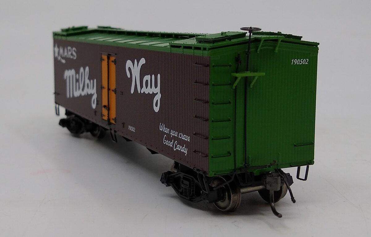 MTH 81-94008 Mars - Milky Way HO Scale R40-2 Woodside Reefer Car
