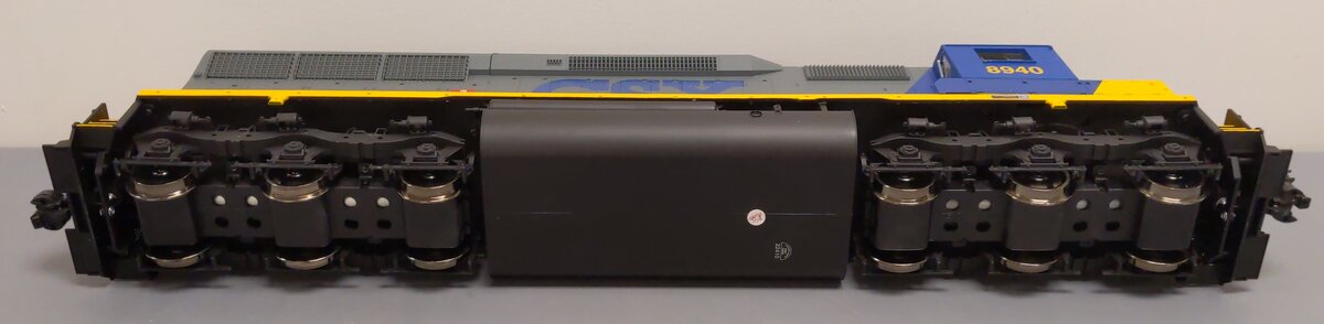 Aristo-Craft 22410 G Gauge CSX SD-45 Diesel Locomotive #8940 LN/Box