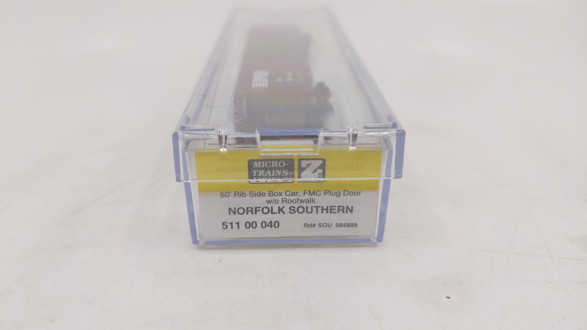 Micro-Trains 51100040 Z Scale Norfolk Southern 50' Box Car #584899 LN/Box