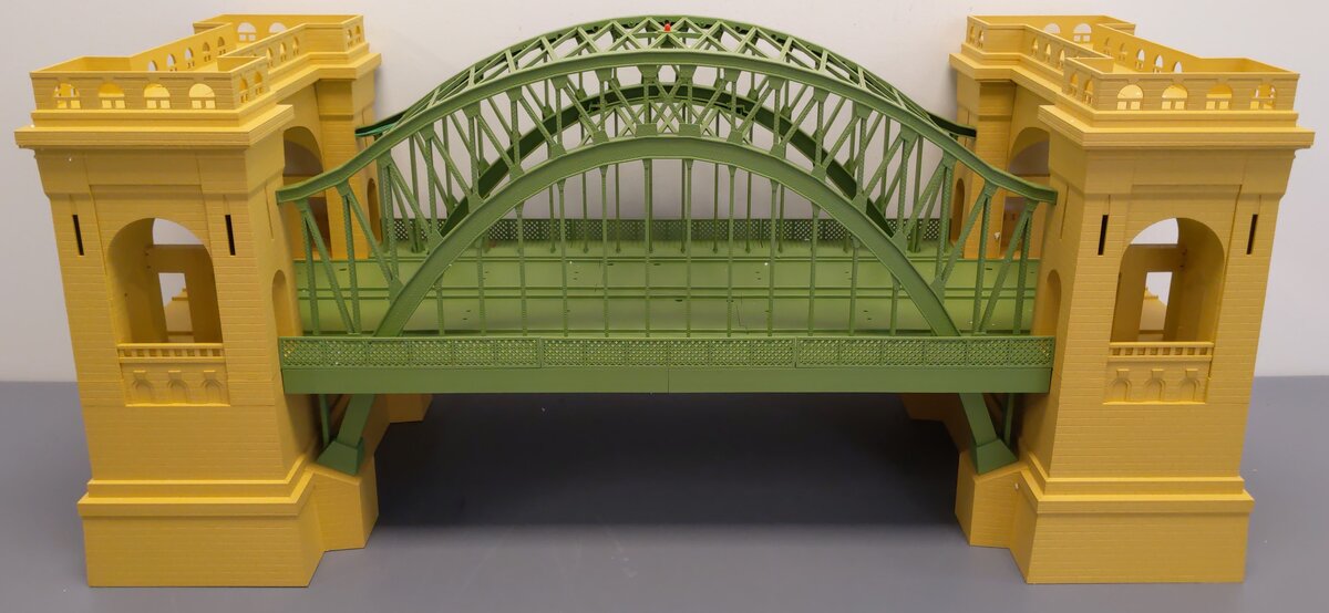 MTH 30-9021 O Hell Gate Bridge Cream & Green NIB