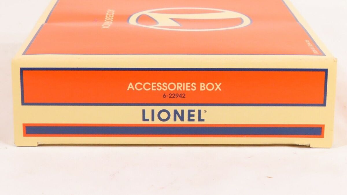 Lionel 6-22942 O Scale Barrels, Logs, Bumpers Accessories Pack LN/Box