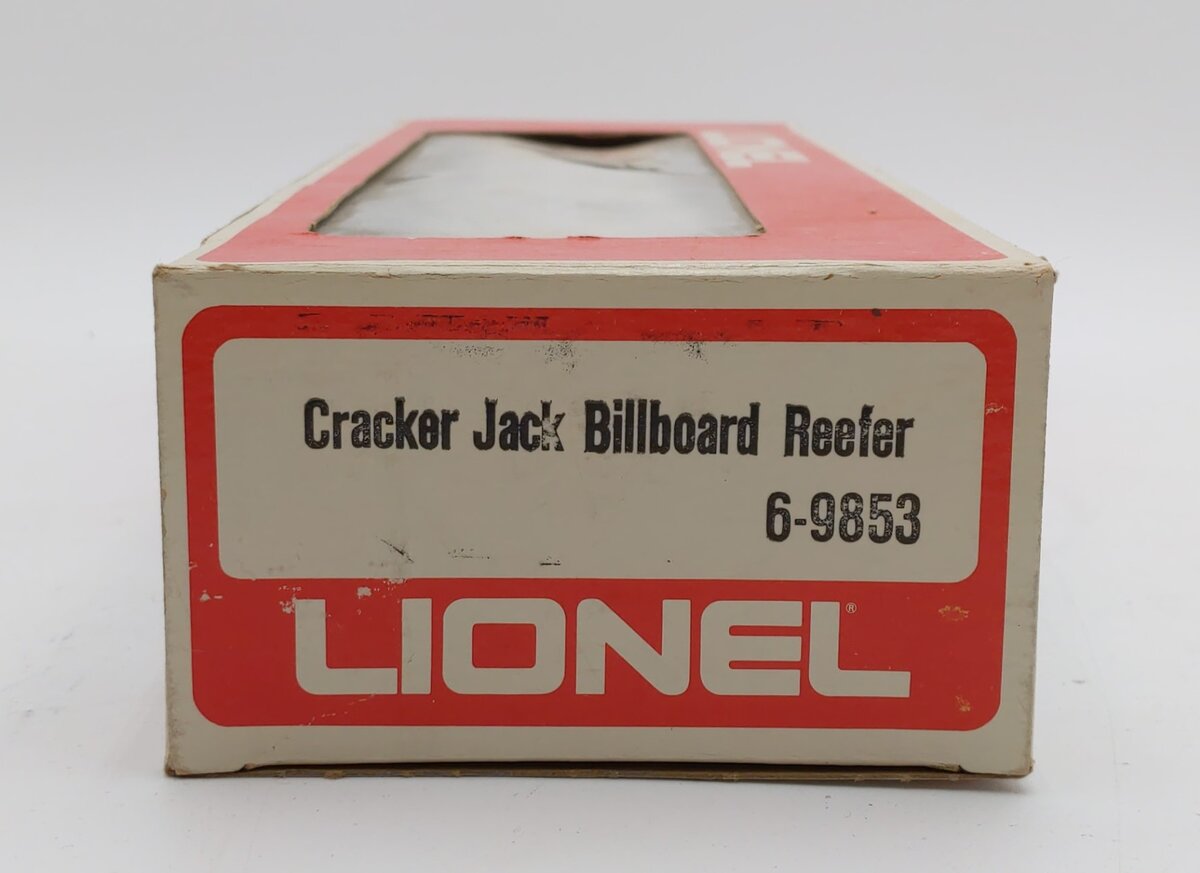 Lionel 6-9853 O Gauge Cracker Jack Billboard Reefer Car (White) LN/Box