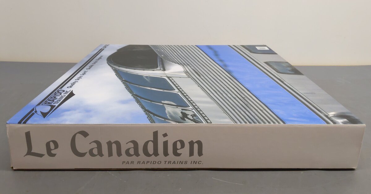 Rapido Trains 210006 VIA Rail The Canadian Complete HO Gauge Diesel Train Set EX/Box