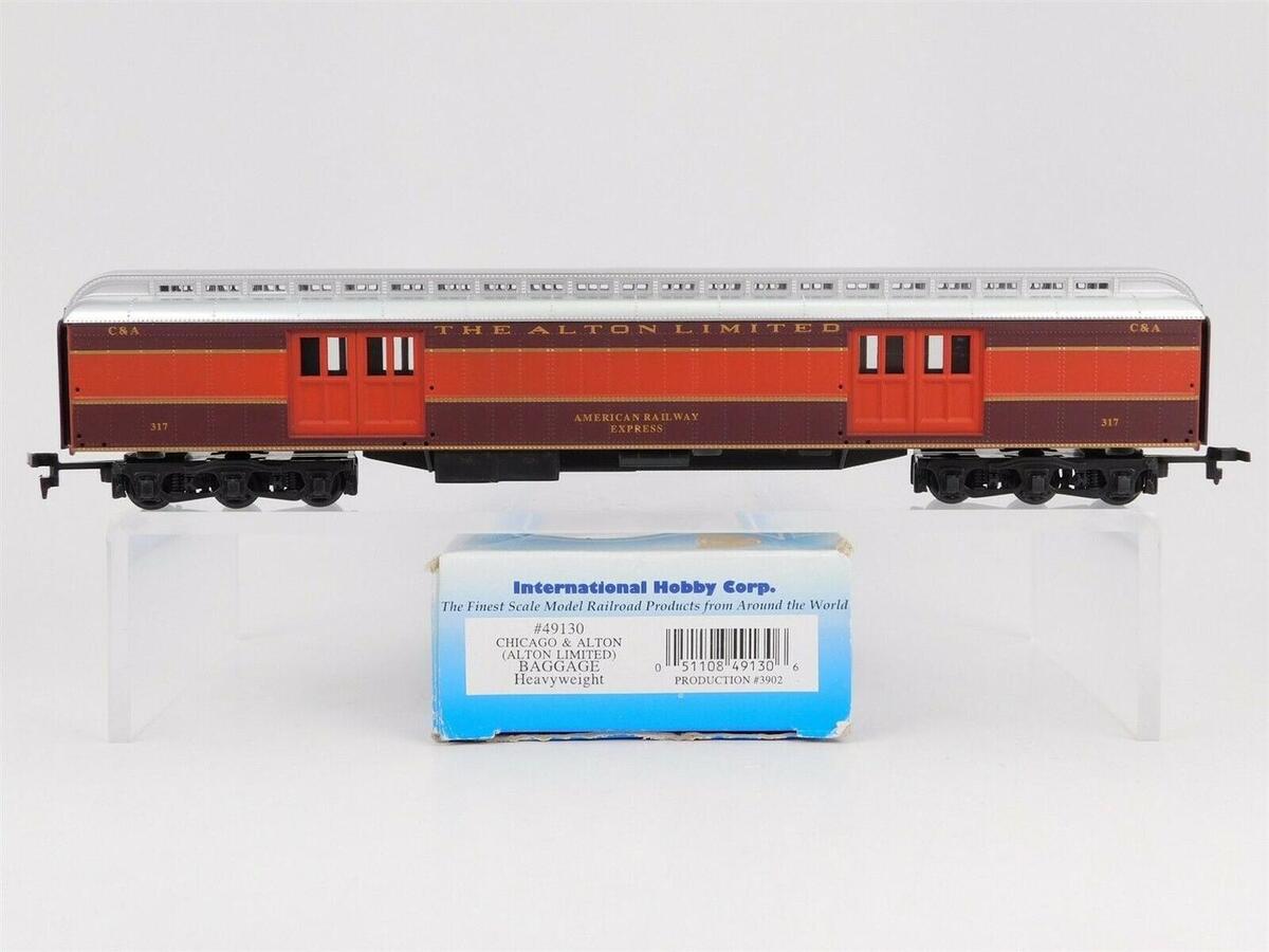 IHC 49130 HO Scale Chicago & Alton Heavyweight Baggage Car #317