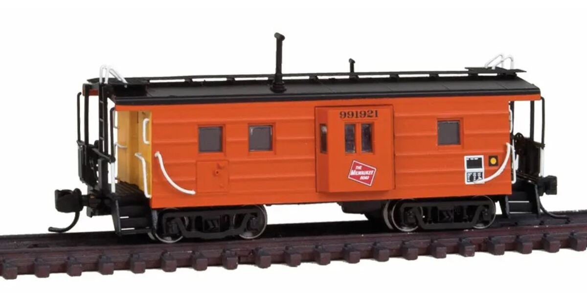 Fox Valley Models 91016 N MILW High-Window Rib-Side Caboose w/Oil Door #991921