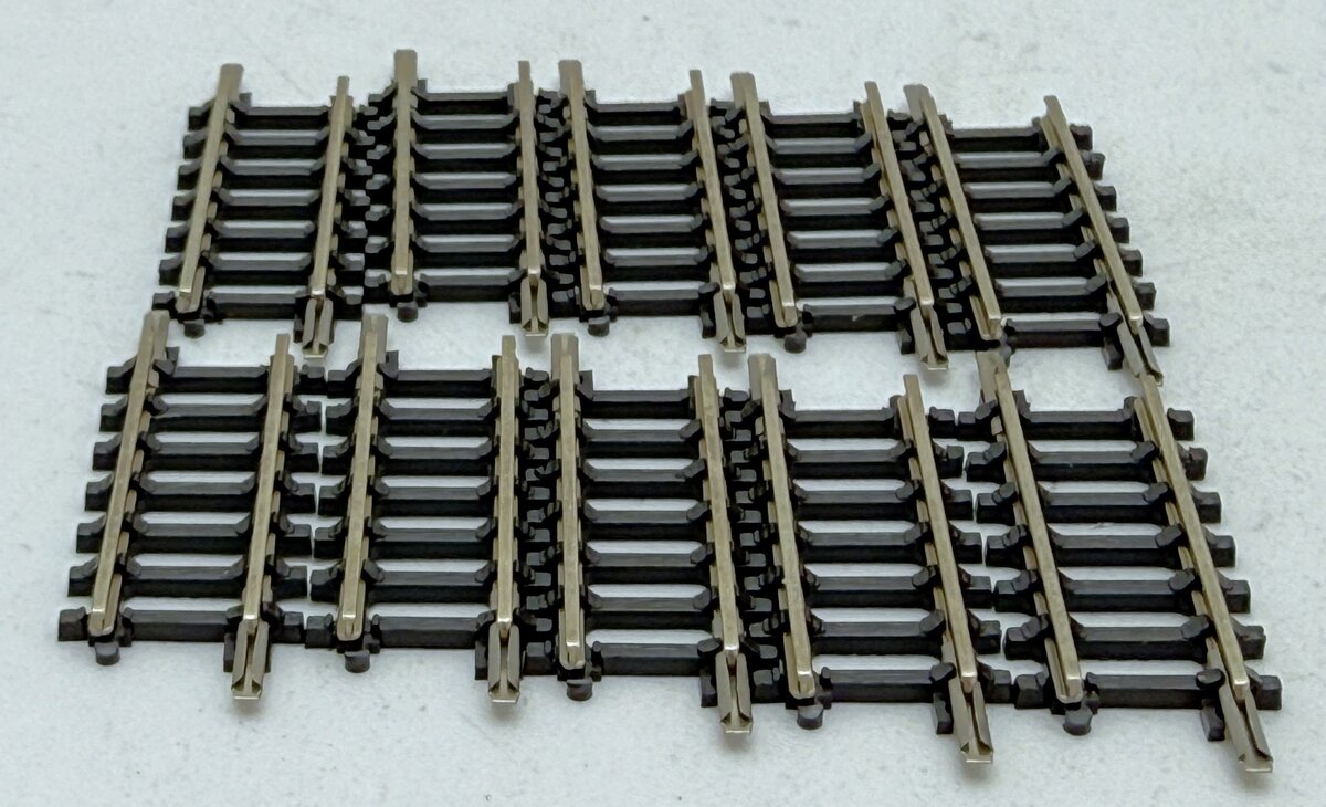 Marklin 8504 Z 1"/25 mm Straight Track Sections (Box of 10) NIB