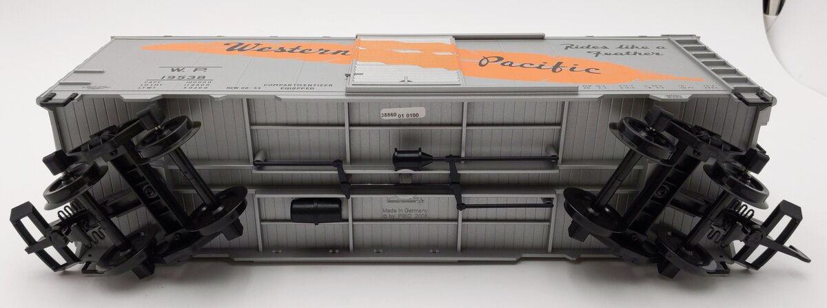 Piko 38860 G Western Pacific Boxcar Orange Feather #19538