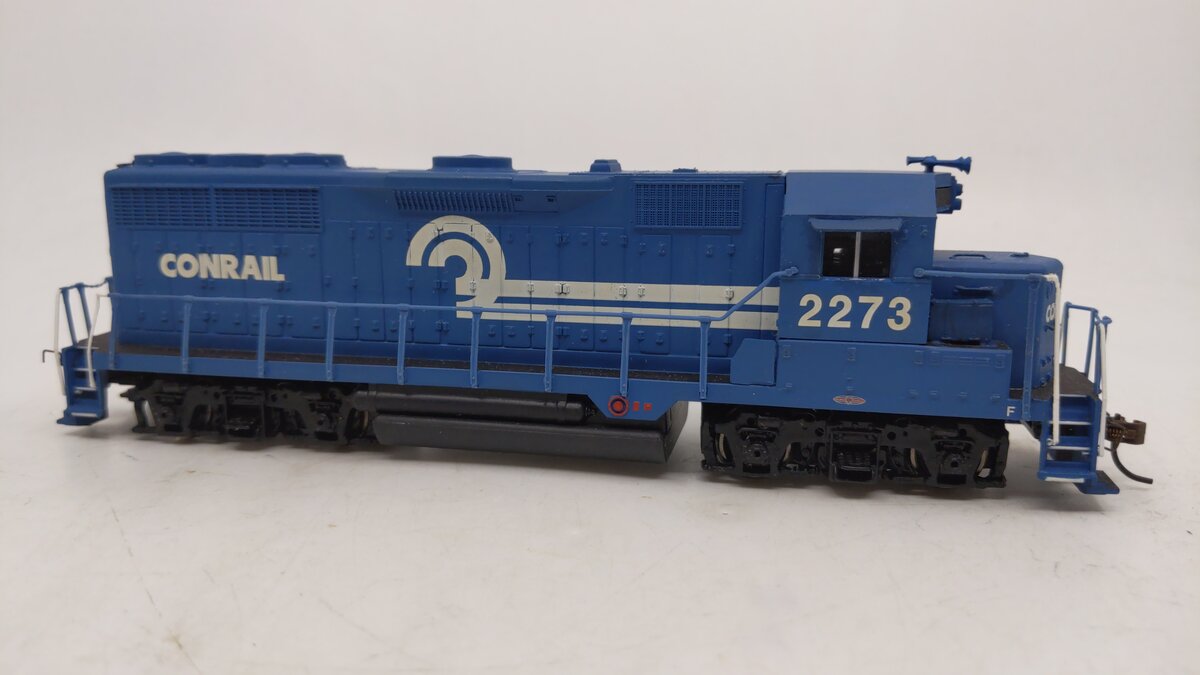 Bachmann 60701 HO Conrail EMD GP35 Diesel Locomotive w/DCC #2273