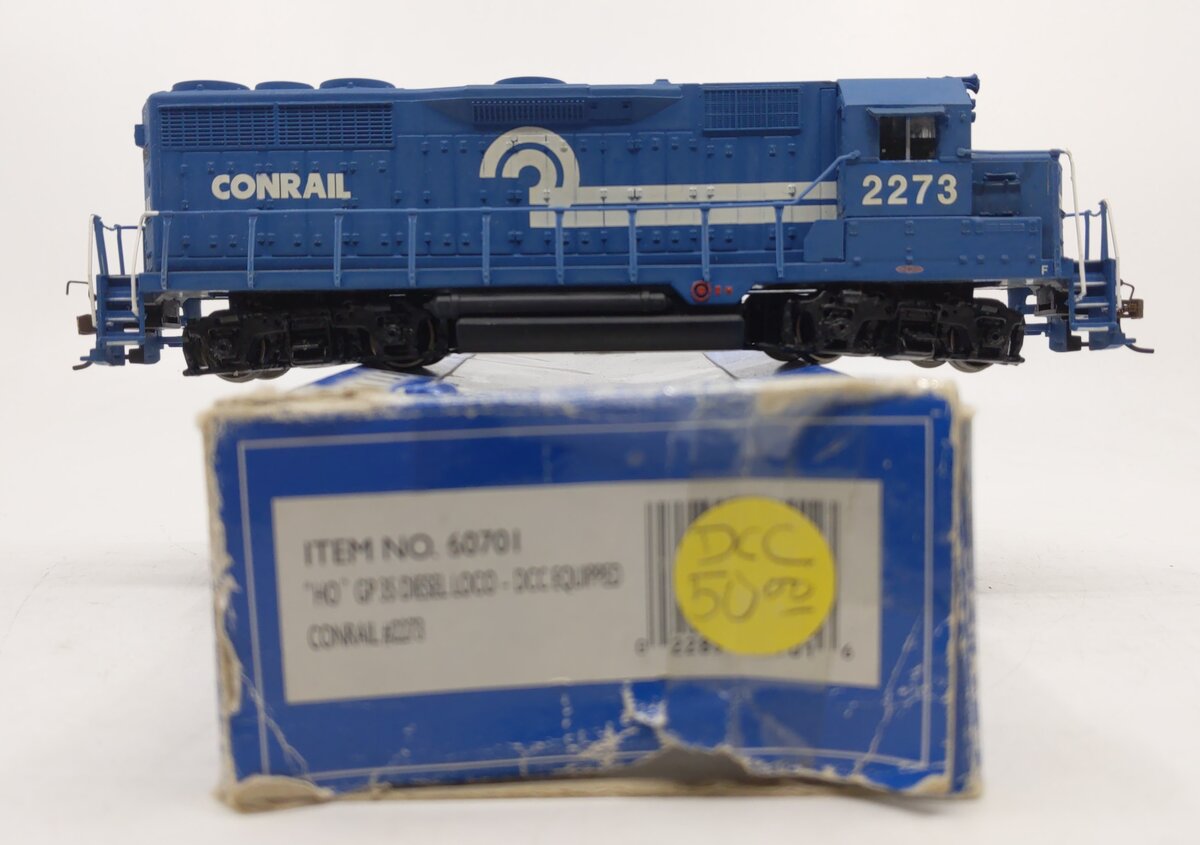 Bachmann 60701 HO Conrail EMD GP35 Diesel Locomotive w/DCC #2273