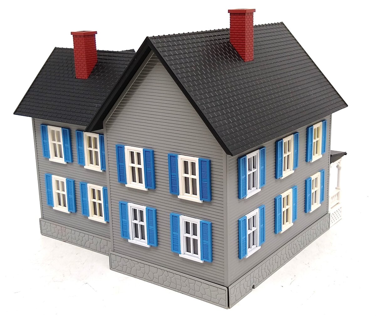 MTH 30-90254 Farm House - Gray w/ Blue Shutters