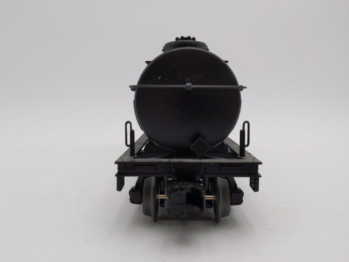 MTH 30-73458 O Wolf's Head Oil Triple Dome Tank Car
