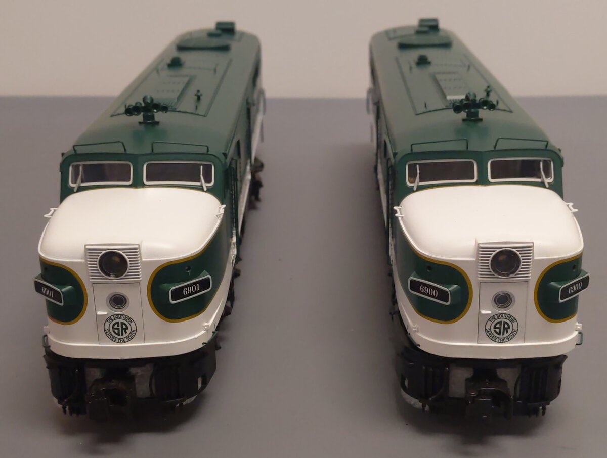 Lionel 6-82238 Southern ALCO PA A-A Diesel Locomotive #6900/6901