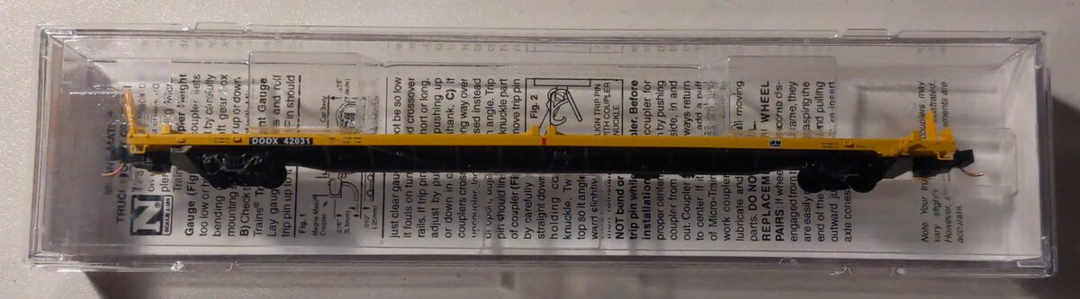 Micro-Trains 07200011 N DODX 89'4 Intermodal Container Flatcar #42031