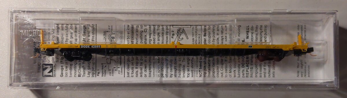 Micro-Trains 07200012 N Department of Defense 89' 4" COFC Flatcar #42085