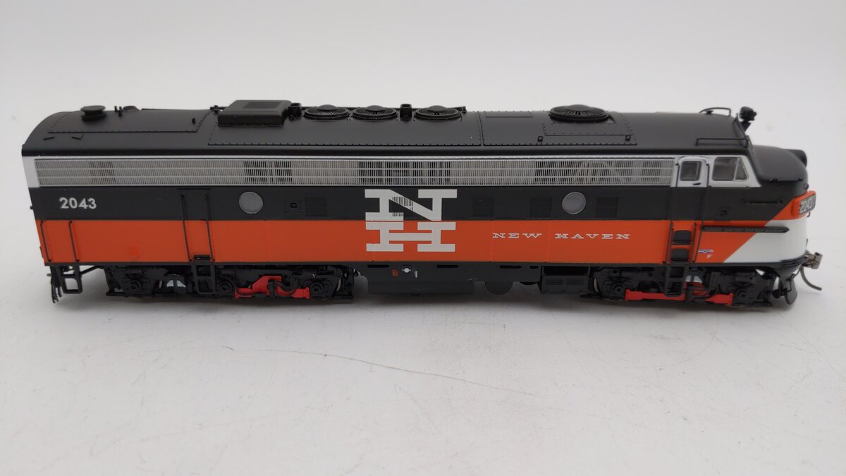 Rapido Trains 14522 HO New Haven EMD FL9 with LokSound & DCC #2043
