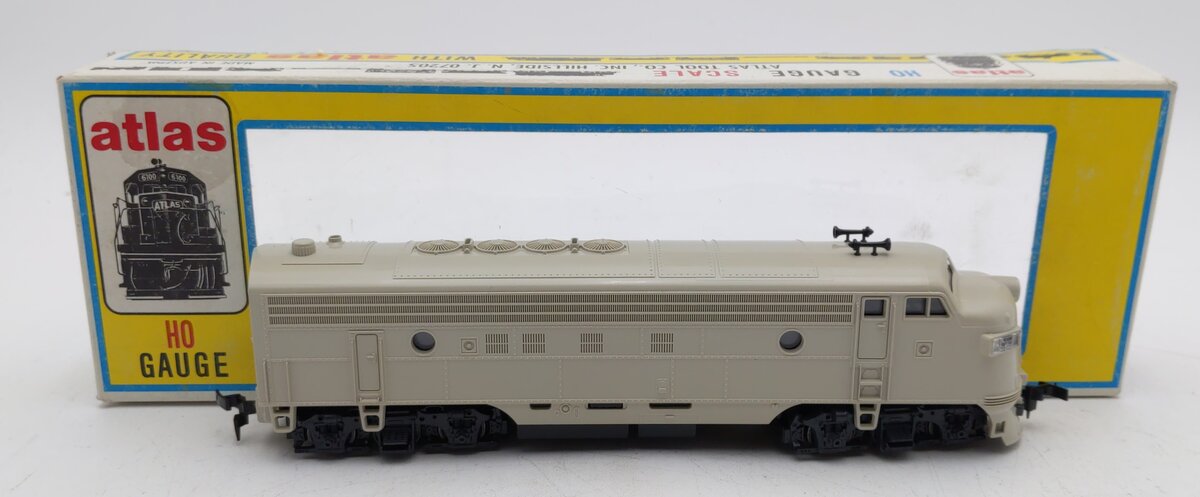 Atlas 8300 HO Undecorated FP-7 Diesel Locomotive