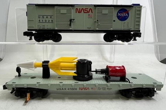American Flyer 6-41030 S Gauge 2015 TCA NASA Rocket Flatcar & Unloading Boxcar MT/Box