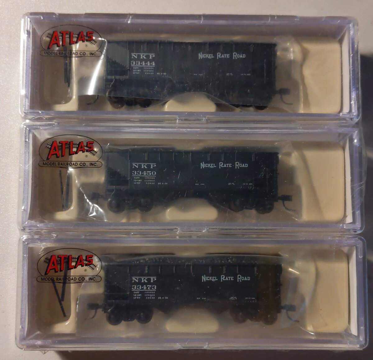 Atlas 5626 N Scale Nickel Plate Road 2-Bay Off Side Hopper (Pack of 3)