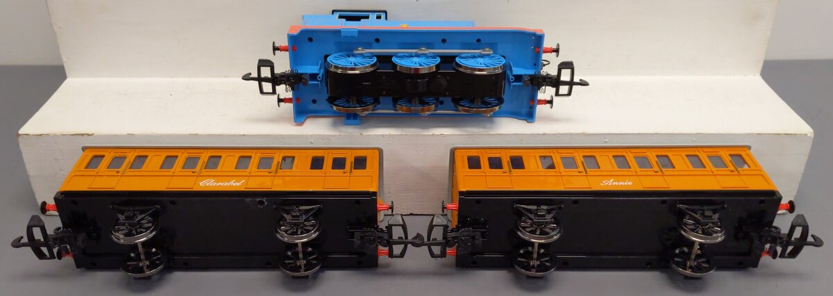 Bachmann 90068 G Scale Thomas with Annie & Clarabel Electric Train Set EX/Box