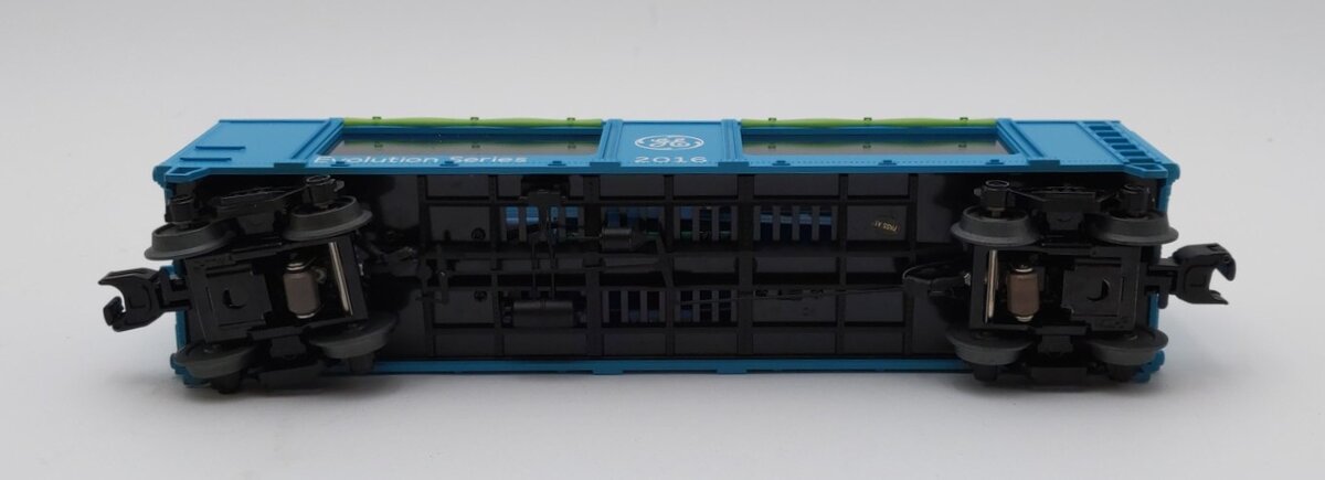 MTH 30-79510 O Gauge G.E. Evolution Operating Action Car #2016