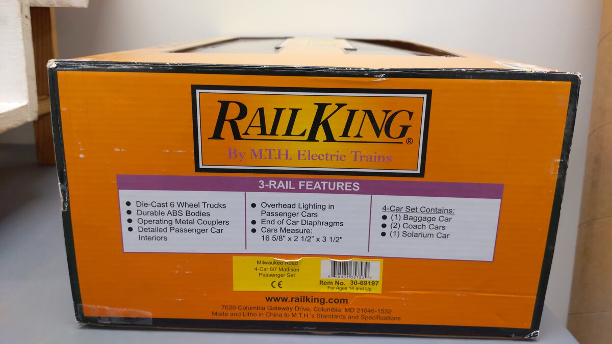 MTH 30-69197 O-27 Milwaukee Road 60' Madison Passenger 4-Car Set