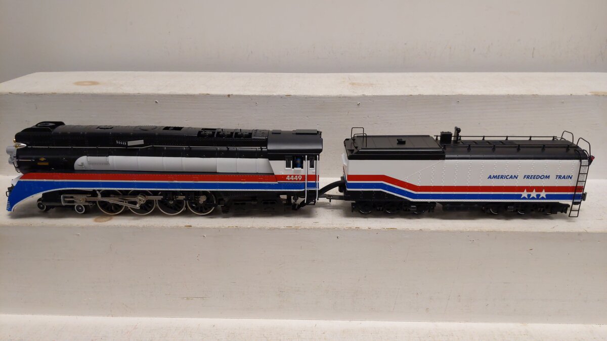 K-Line K3601-4449 American Freedom Train GS-4 Steam Engine & Tender #4449 LN/Box