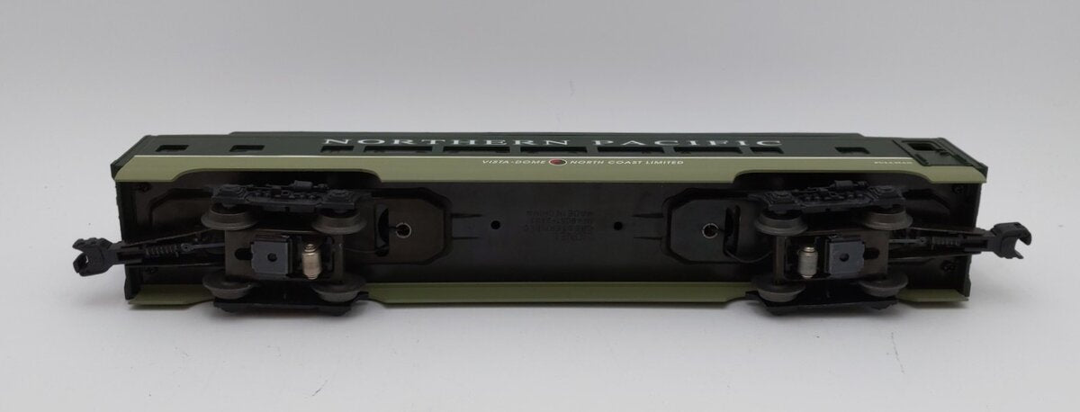 Lionel 6-19167 O Gauge Northern Pacific Full Vista Dome Coach #2571 LN/Box