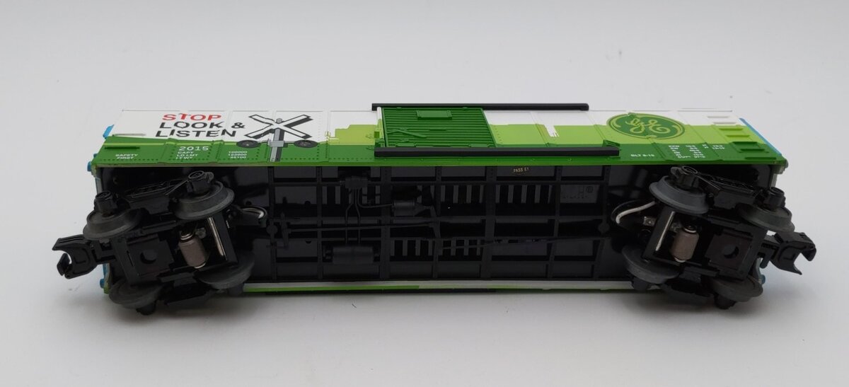 MTH 30-74819 General Electric Flashing Boxcar