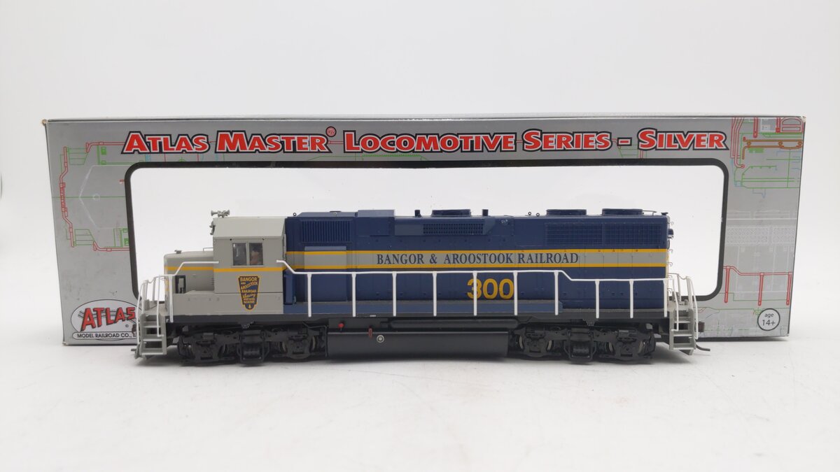 Atlas 10003206 HO Bangor & Aroostook GP38 Diesel Locomotive #300