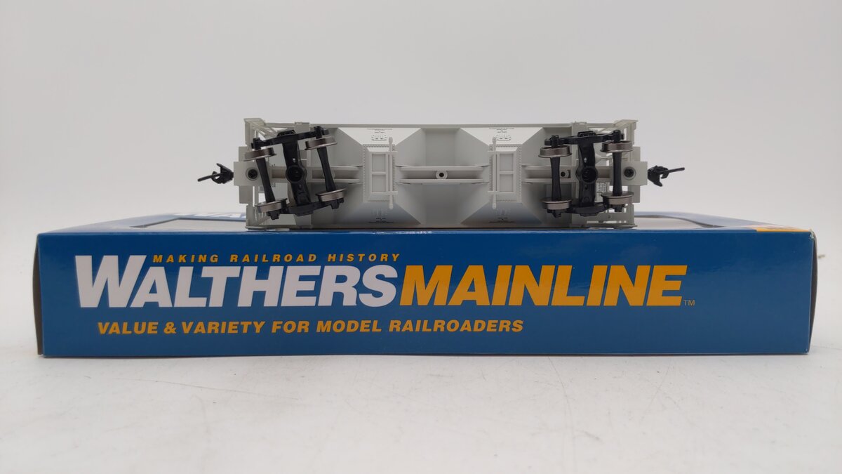 Walthers 910-7532 HO Chicago Freight Car Leasing Trinity 3281 Hopper #21751