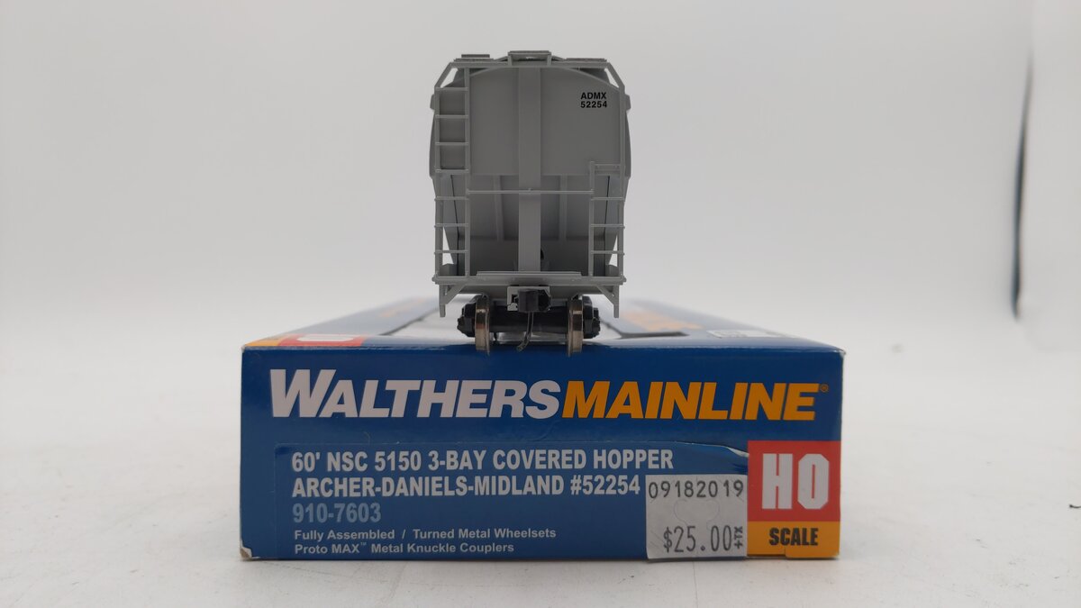 Walthers 910-7603 ADM 60' NSC 3-Bay Covered Hopper #52254