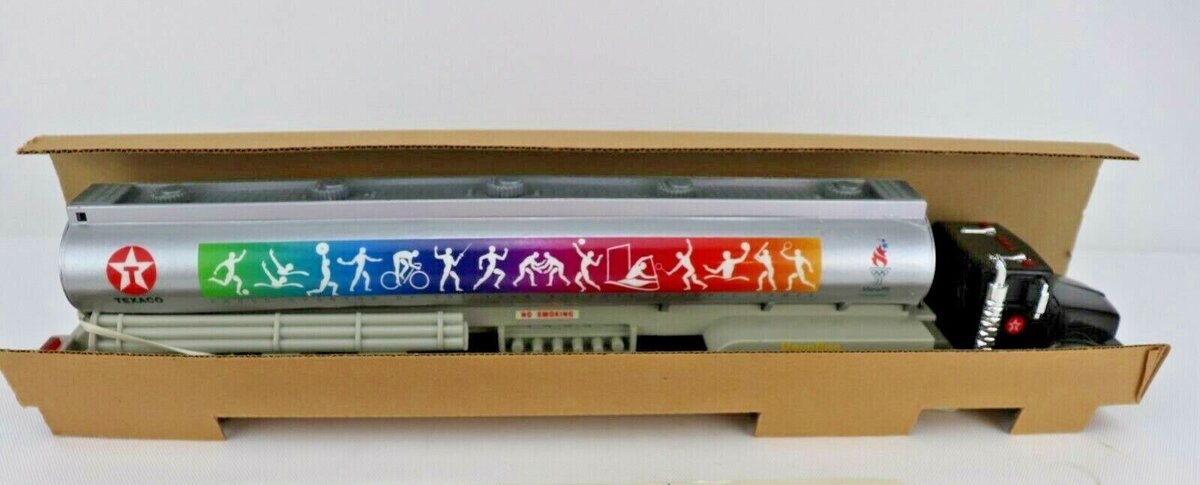 Texaco 1996 1:24 Olympic Games Texaco Tanker Truck Working Lights & Horn