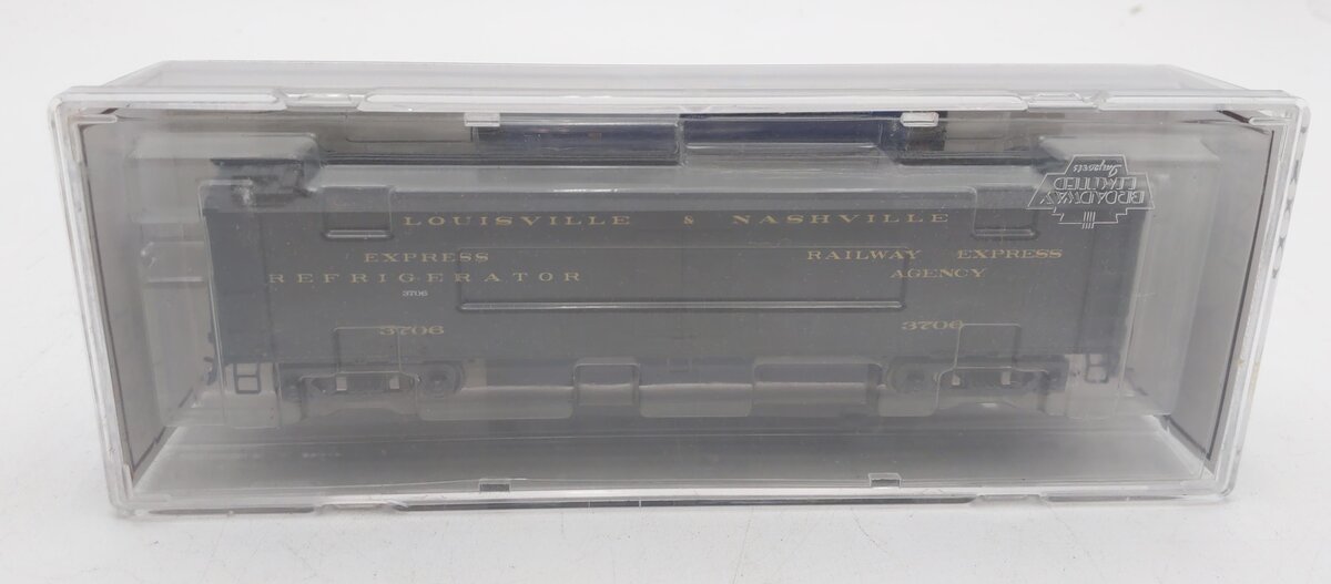 Broadway Limited 1446 HO Louisville & Nashville 53'6" Wood Express Reefer #3706