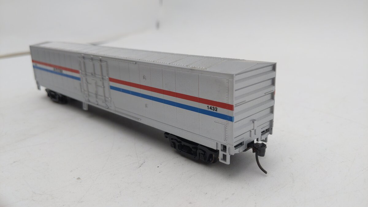 Con-Cor 0001-000871 HO Scale 60 Ft MHC Amtrak Box Car #1432