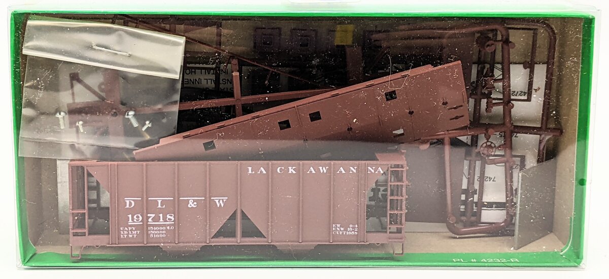 Bowser 55609 HO Scale 70 Ton 2 Bay Covered Hopper Lackawanna Kit